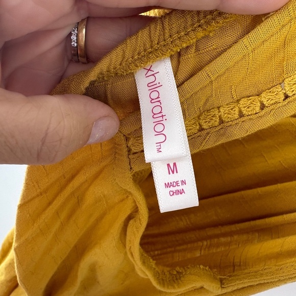 Xhileration Sleeveless Mustard Yellow V-Neck Ruffle Jumpsuit Romper Size M - Picture 7 of 13